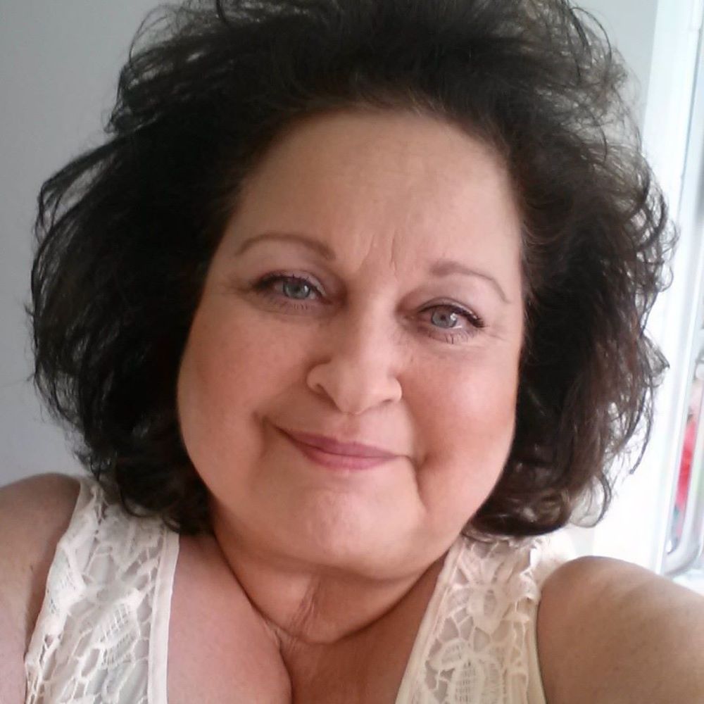 Meet your Posher, Alicia